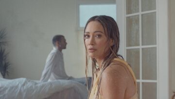 Hilary Duff – Roommates (Official Video)