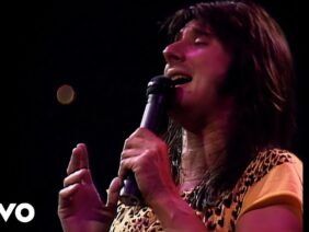 Journey – Dont Stop Believin (Escape Tour 1981: Live In Houston)