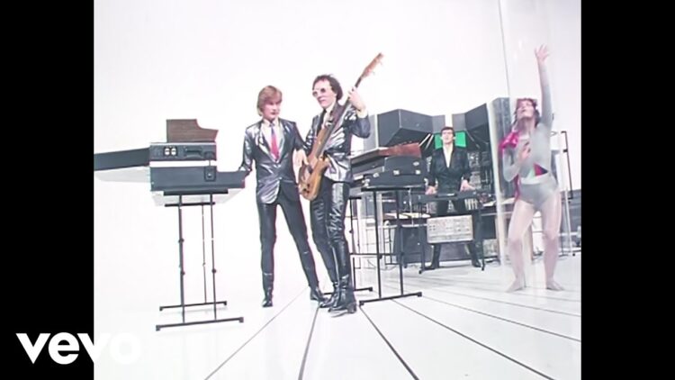 The Buggles – Video Killed The Radio Star (Official Music Video)