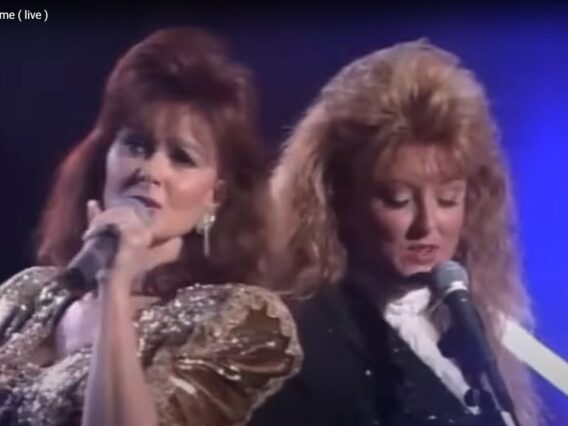 The Judds  –   Why not me  ( live )