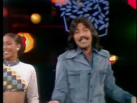Tony Orlando and Dawn Knock 3 times
