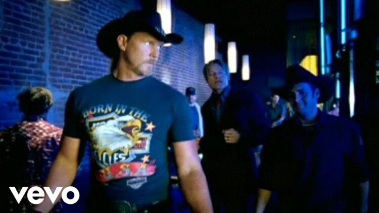 Trace Adkins – Honky Tonk Badonkadonk