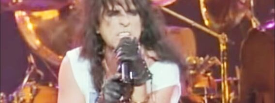 Alice Cooper – No More Mr. Nice Guy (from Alice Cooper: Trashes The World)