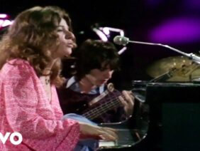 Carole King – Its Too Late (BBC In Concert, February 10, 1971)