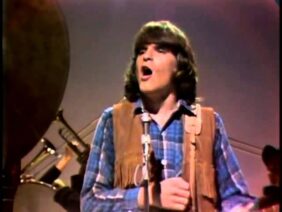 Creedence Clearwater Revival Green River in Andy Williams Show (1969)