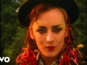 Culture Club – Karma Chameleon (Official Music Video)