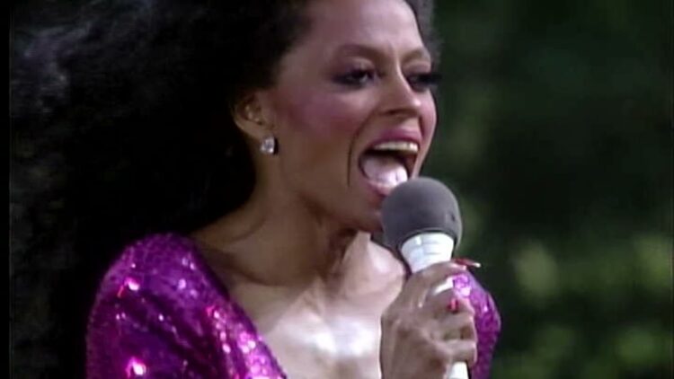 Diana Ross – Im Coming Out (Live from Central Park 83)