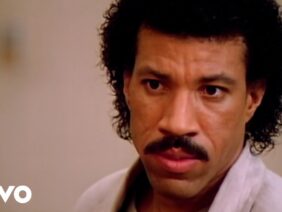Lionel Richie – Hello (Official Music Video)