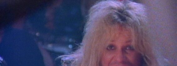Mötley Crüe – Girls Girls Girls (Official Music Video)