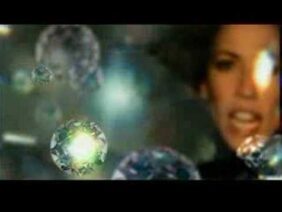 Sheryl Crow – Tomorrow Never Dies