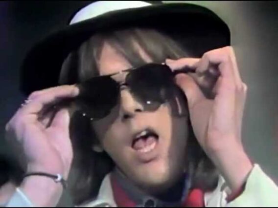 The Flying Burrito Brothers – Hot Burrito #1