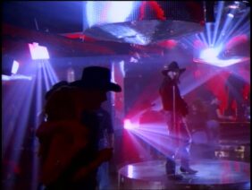 Tim McGraw – Indian Outlaw (Official Music Video)