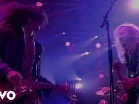 Aerosmith – Crazy (Official Music Video)