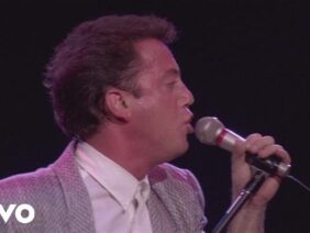 Billy Joel – Its Still Rock & Roll to Me (from A Matter of Trust – The Bridge to Russia)