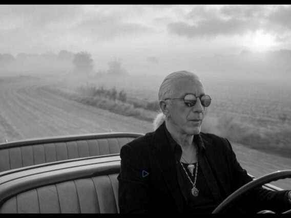 Cactus – The Little Red Rooster feat. Dee Snider & Tracii Guns (Official Music Video)