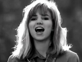 Debbie Gibson – Lost In Your Eyes (Official Music Video)