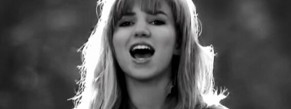 Debbie Gibson – Lost In Your Eyes (Official Music Video)