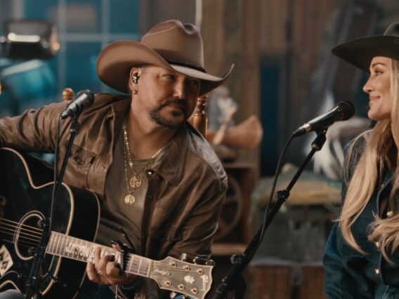 Jason Aldean and Brittany Aldean – Easier Gone (Fireside Sessions)
