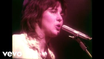 Suzi Quatro – Tear Me Apart (Official Music Video)