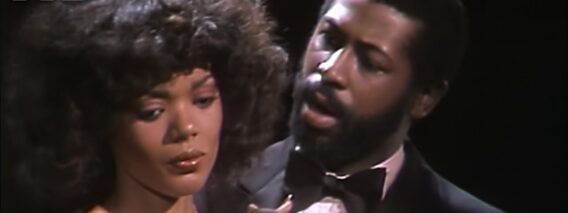 Teddy Pendergrass – Close The Door