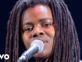 Tracy Chapman – Fast Car (Live)