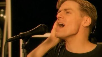 Bryan Adams – Please Forgive Me (Official Music Video)