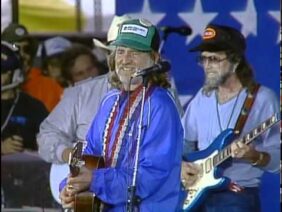 Willie Nelson – On the Road Again (Live at Farm Aid 1985)