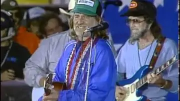 Willie Nelson – On the Road Again (Live at Farm Aid 1985)