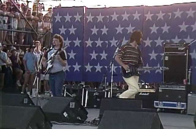 Alabama – Tennessee River (Live at Farm Aid 1986)
