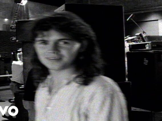Cutting Crew – (I Just) Died In Your Arms (Official Music Video)