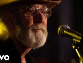 Don Williams – Sing Me Back Home