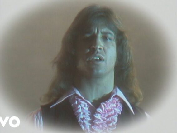 Kansas – Dust in the Wind (Official Video)