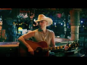 Kenny Chesney – Carry On (Official Music Video)