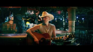 Kenny Chesney – Carry On (Official Music Video)