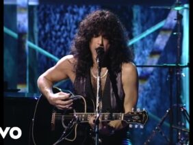 Kiss – Sure Know Something (Live On MTV Unplugged)