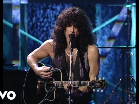 Kiss – Sure Know Something (Live On MTV Unplugged)