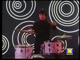 los-bravos-black-is-black