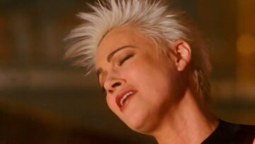 Roxette – Fading Like A Flower (Every Time You Leave) – (Official video remastered)