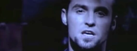 Wet Wet Wet – Love Is All Around