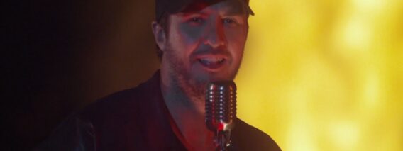 Luke Bryan – Thats My Kind Of Night (Official Music Video)