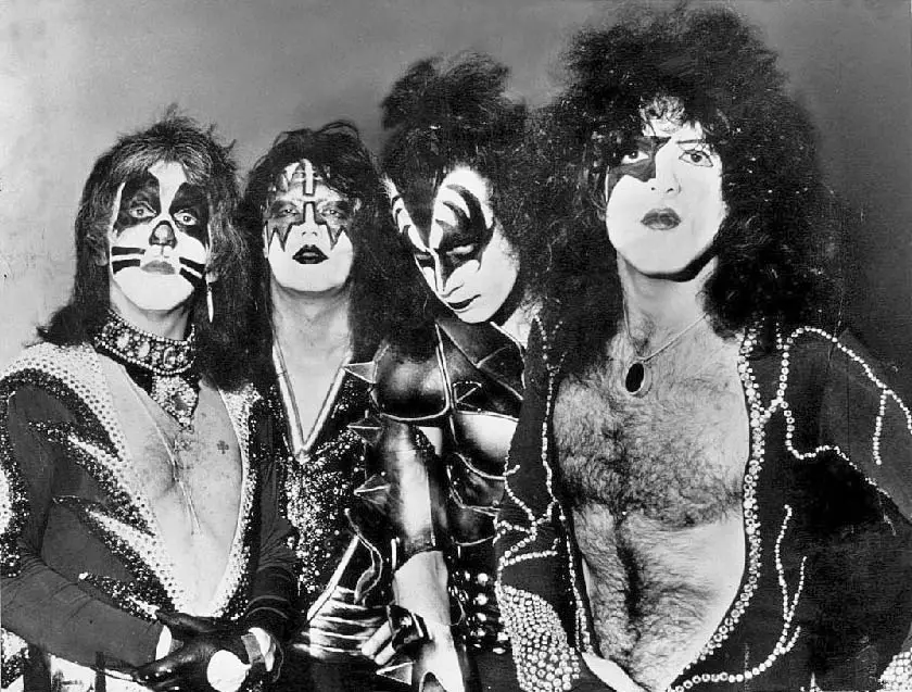 Kiss