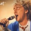 Rod Stewart – My Heart Cant Tell Me No (Official Video)