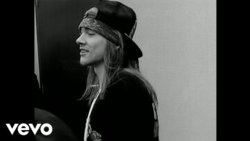 Guns N Roses – Paradise City (Official Music Video)