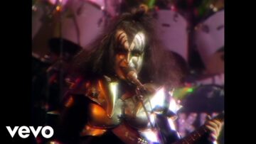 Kiss – Love Em And Leave Em (1976 Official Video)